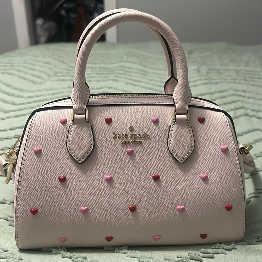 Kate spade small pink heart satchel 🩷♥️
